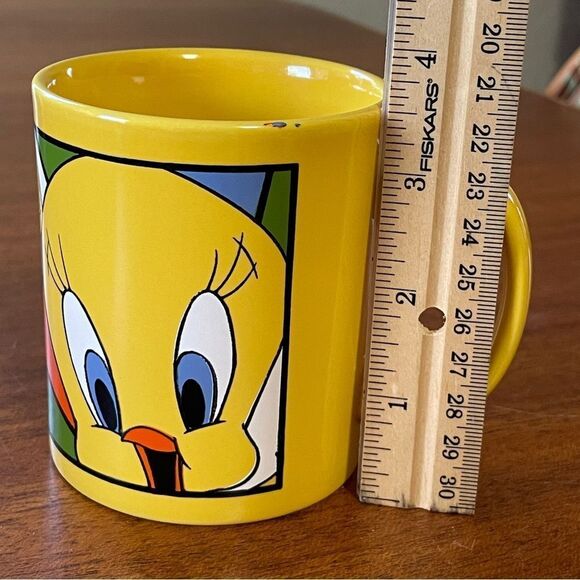 Vintage Warner Bros. Tweety Bird Coffee Mug Yellow Blue White Made In England - Picture 9 of 12